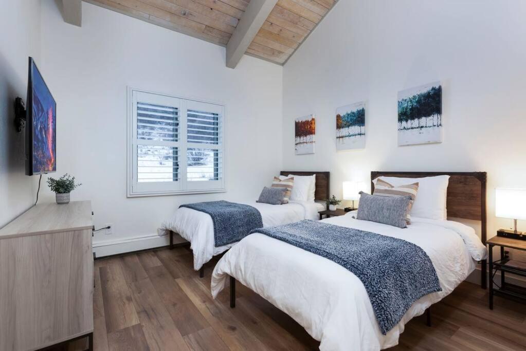 Updated 3 Bedroom 2 Ba With Pool & Hot Tub - Stunning Mountain Views! 스노우매스 빌리지 외부 사진