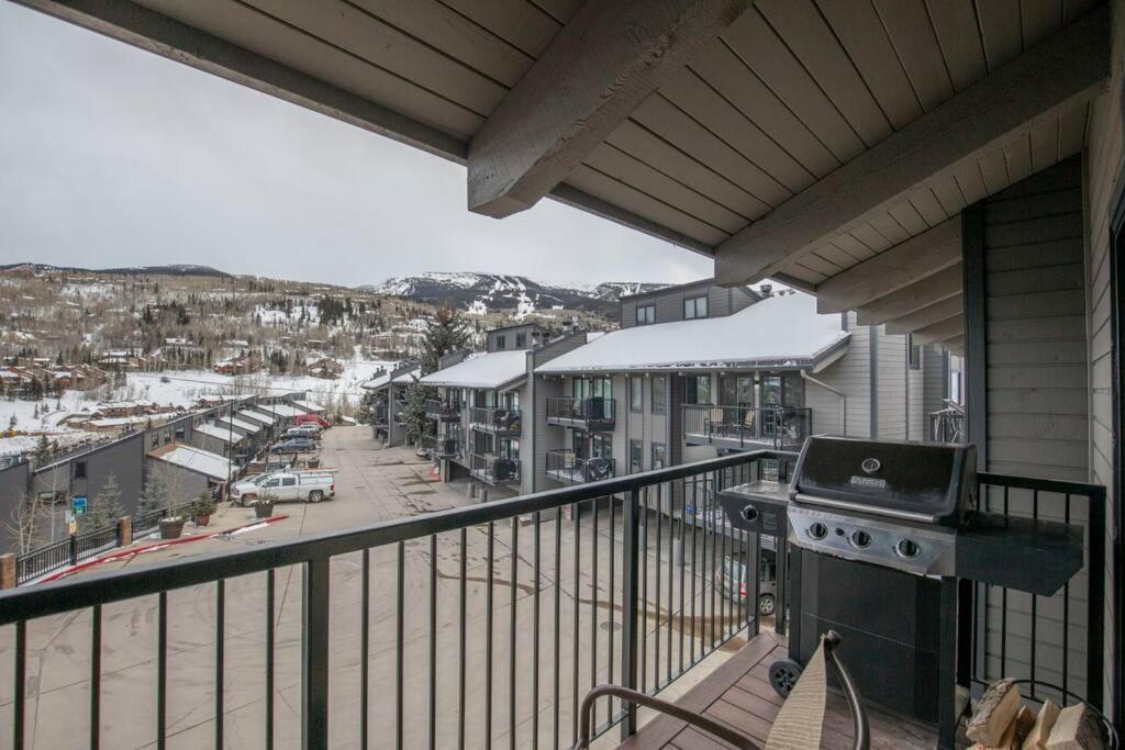 Updated 3 Bedroom 2 Ba With Pool & Hot Tub - Stunning Mountain Views! 스노우매스 빌리지 외부 사진